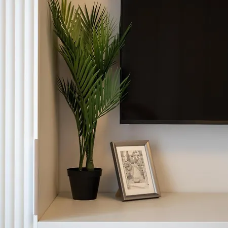 Big & Bright 3br Getaway - Spot - Balcony Charm Apartamento