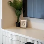 Апартаменти Big & Bright 3br Getaway - Spot - Balcony Charm