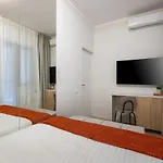 Big & Bright 3br Getaway - Spot - Balcony Charm Апартаменти Бухарест