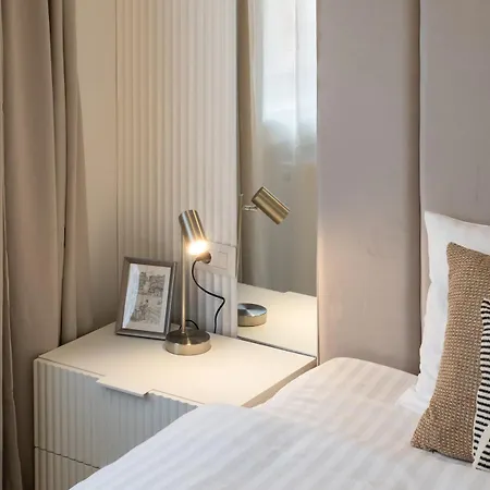 Big & Bright 3br Getaway - Spot - Balcony Charm * Bucharest