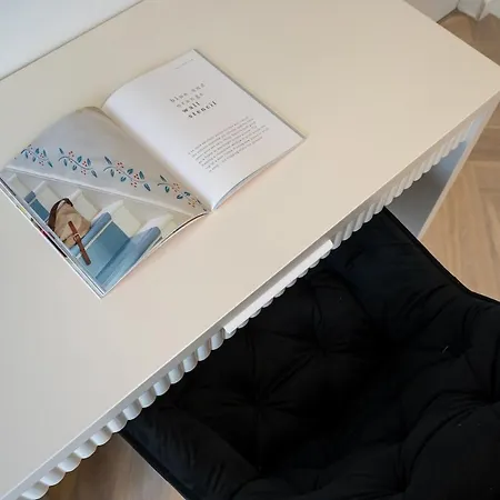 Big & Bright 3br Getaway - Spot - Balcony Charm