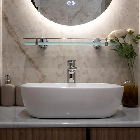 Big & Bright 3br Getaway - Spot - Balcony Charm Apartment *