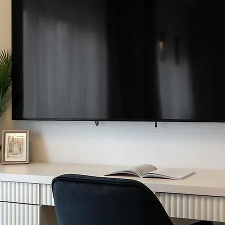 Big & Bright 3br Getaway - Spot - Balcony Charm * Bucharest