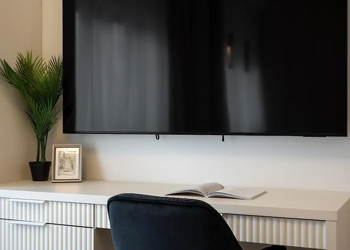 Big & Bright 3br Getaway - Spot - Balcony Charm * Bucureşti