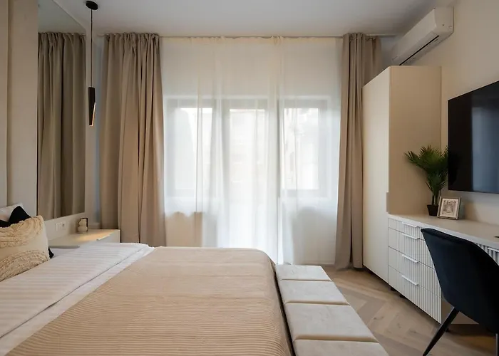 Big & Bright 3br Getaway - Spot - Balcony Charm Bukarest