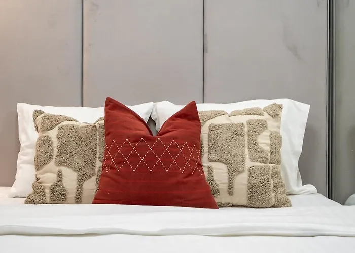 Big & Bright 3br Getaway - Spot - Balcony Charm Bukarest