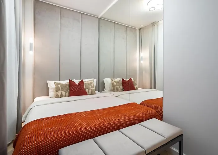 Apartman Big & Bright 3br Getaway - Spot - Balcony Charm Bukarest
