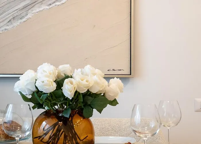 Big & Bright 3br Getaway - Spot - Balcony Charm Apartament