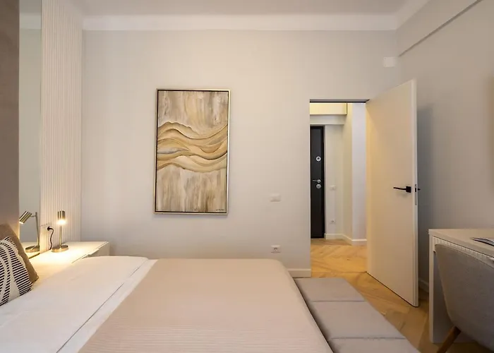 Big & Bright 3br Getaway - Spot - Balcony Charm Appartement *