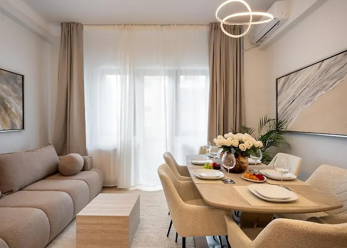 Big & Bright 3br Getaway - Spot - Balcony Charm * Βουκουρέστι