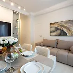 Lägenhet Big & Bright 3br Getaway - Spot - Balcony Charm *