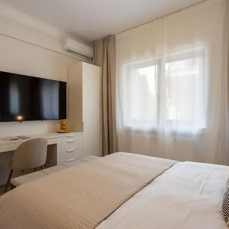 Appartamento Big & Bright 3br Getaway - Spot - Balcony Charm *