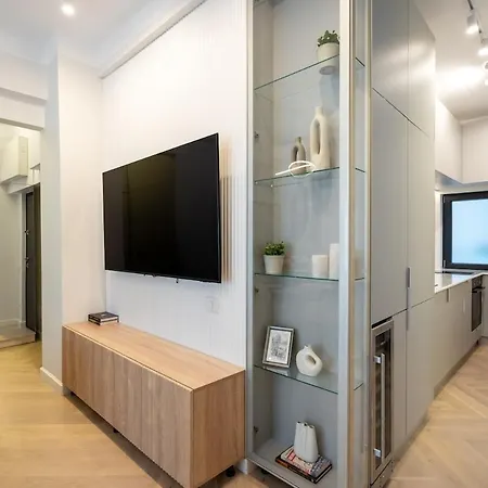 Big & Bright 3br Getaway - Spot - Balcony Charm *