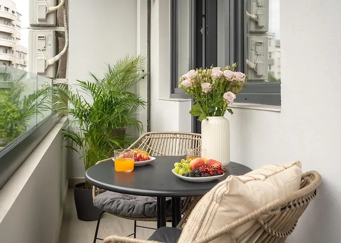 Big & Bright 3br Getaway - Spot - Balcony Charm Apartment Bukarest